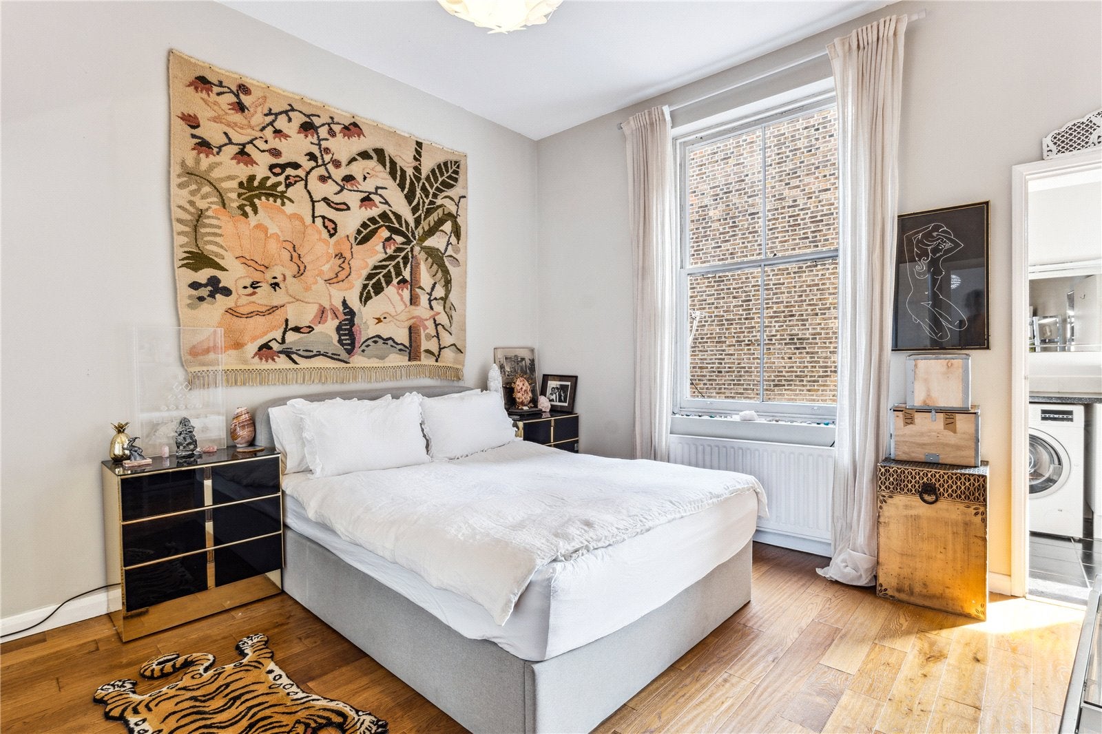 House Ladbroke Grove in Greater London