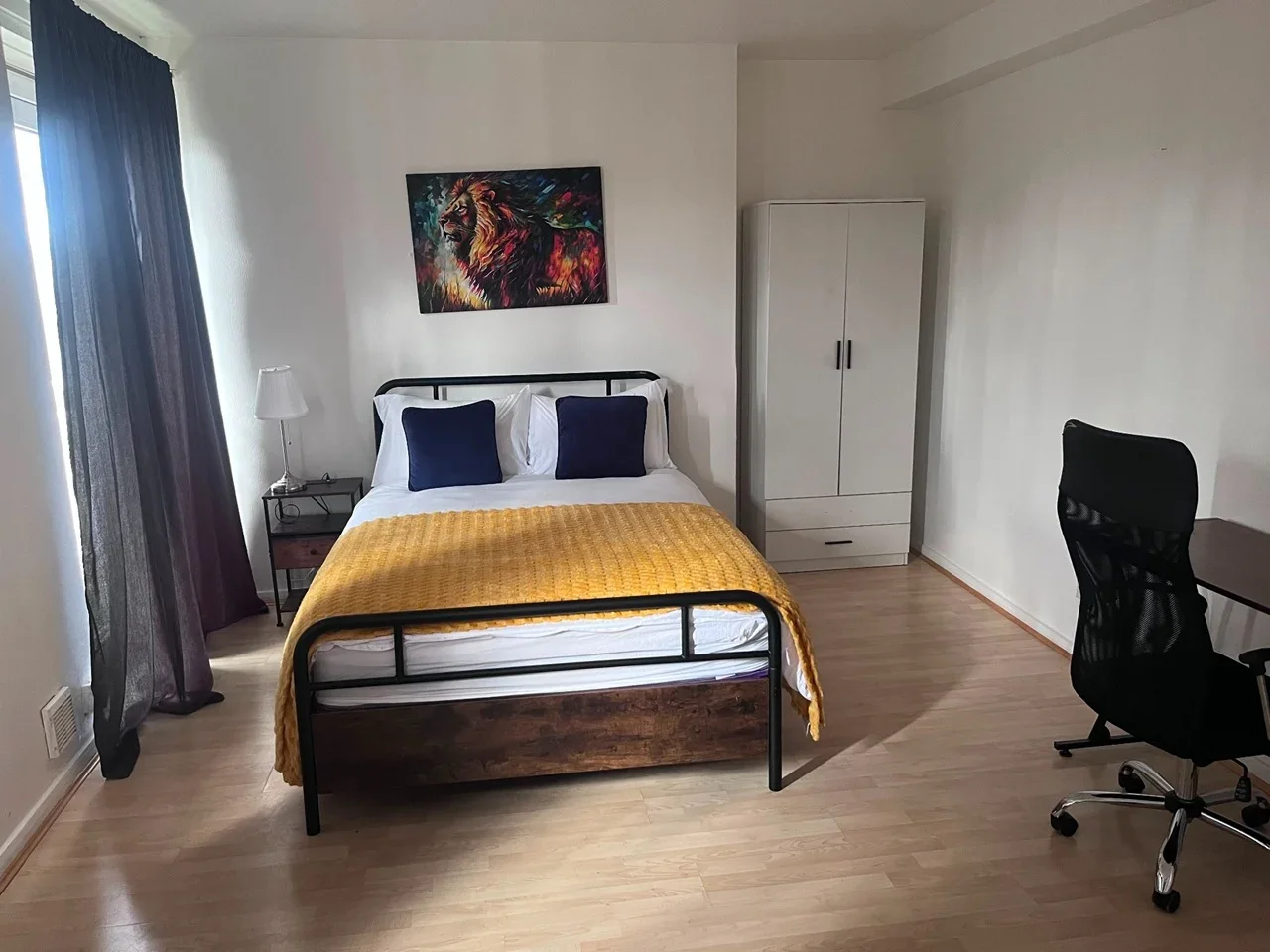 Flat Bayham Street in Greater London
