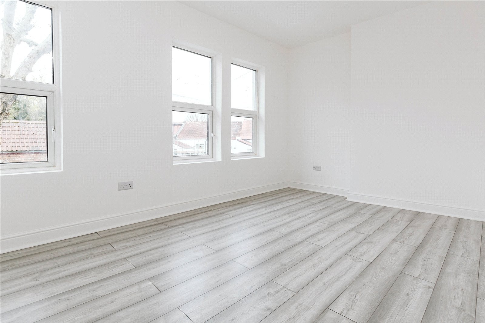 Flat Derby Road in Bristol