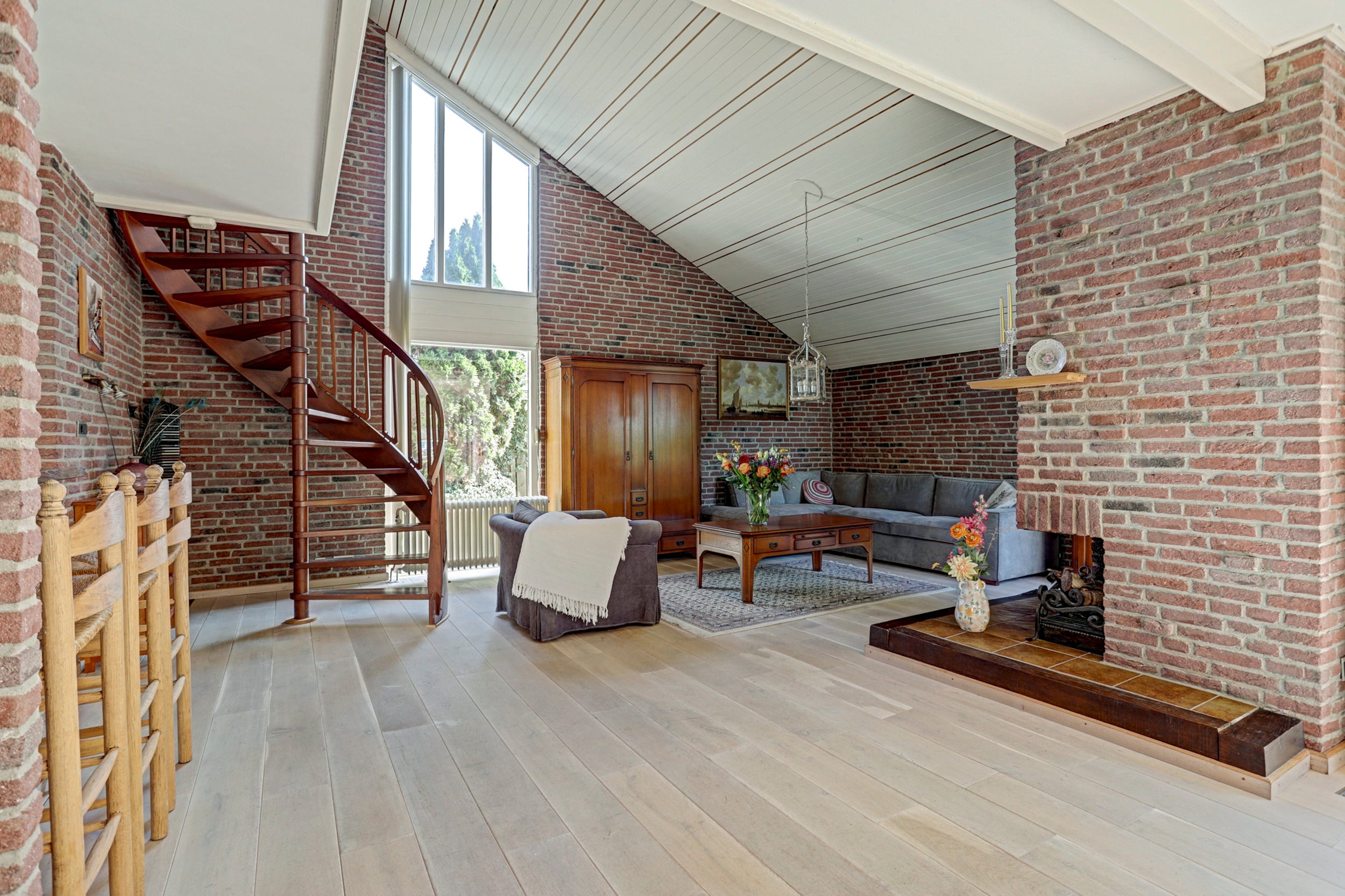 Vrijstaande woning te koop: Henegouwen 107, Zwijndrecht