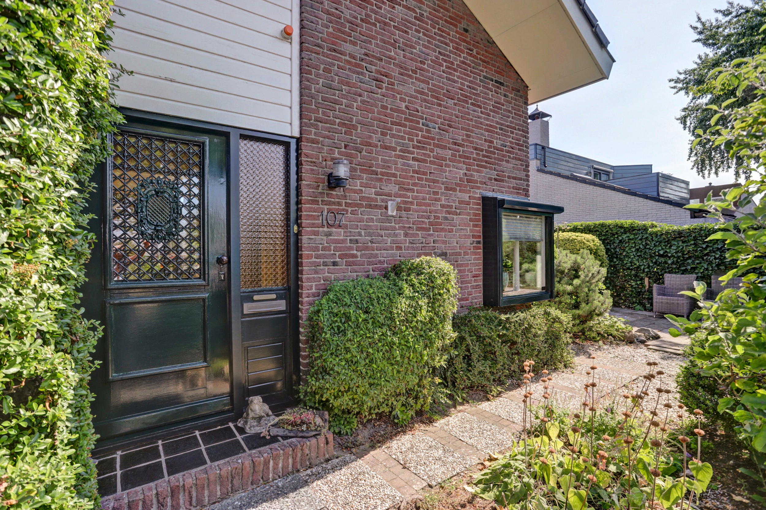 Vrijstaande woning te koop: Henegouwen 107, Zwijndrecht