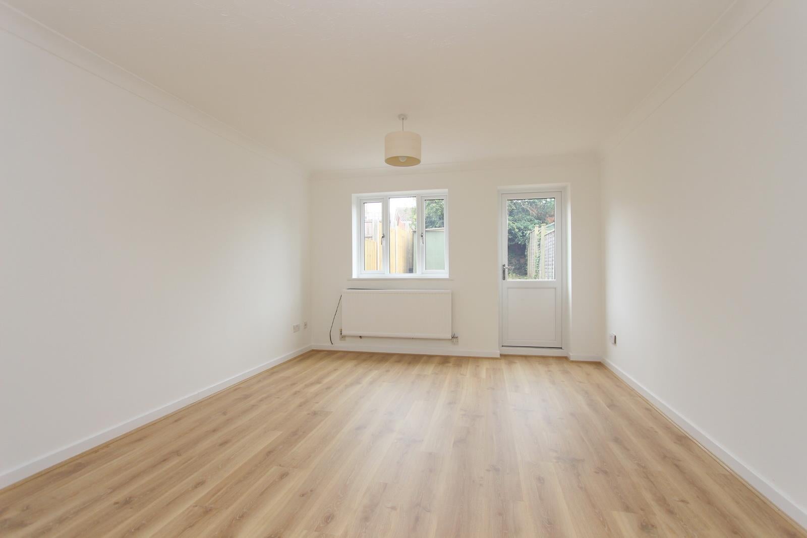 House Millstream Way in Leighton Buzzard
