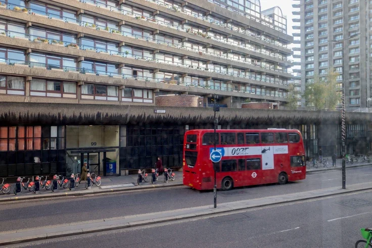 Flat Aldersgate Street in City of London