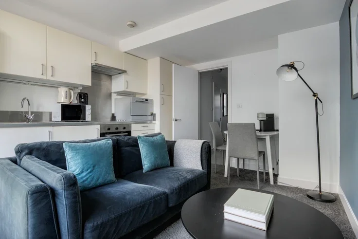 Flat Aldersgate Street in City of London