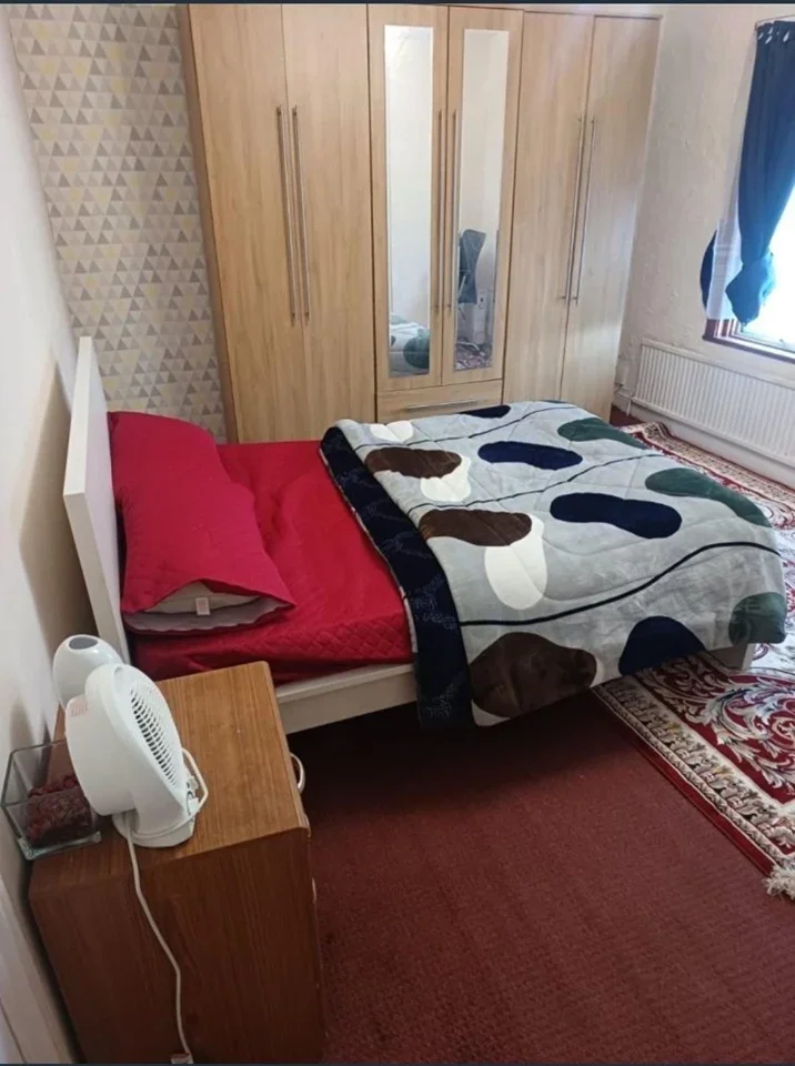 Room Northcote Road in Greater London