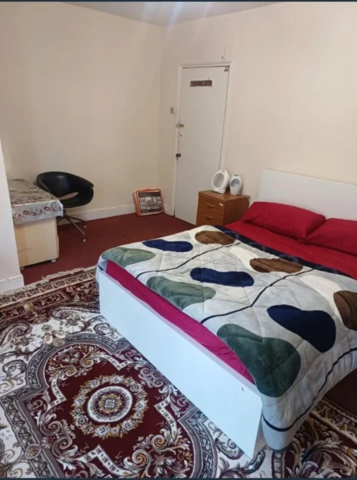 Room Northcote Road in Greater London
