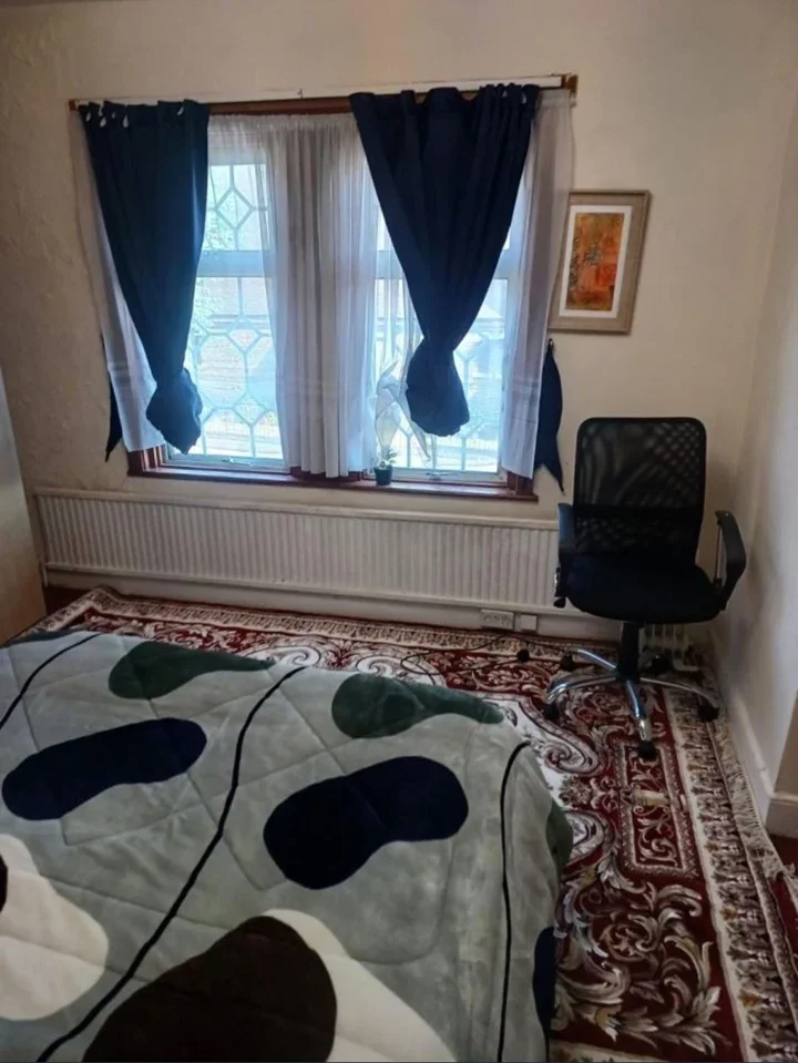 Room Northcote Road in Greater London