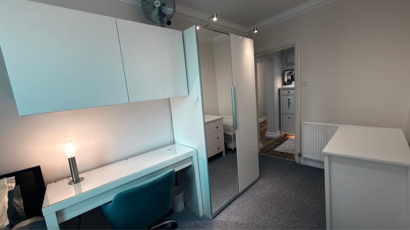 Room Elgin Avenue in City of Westminster