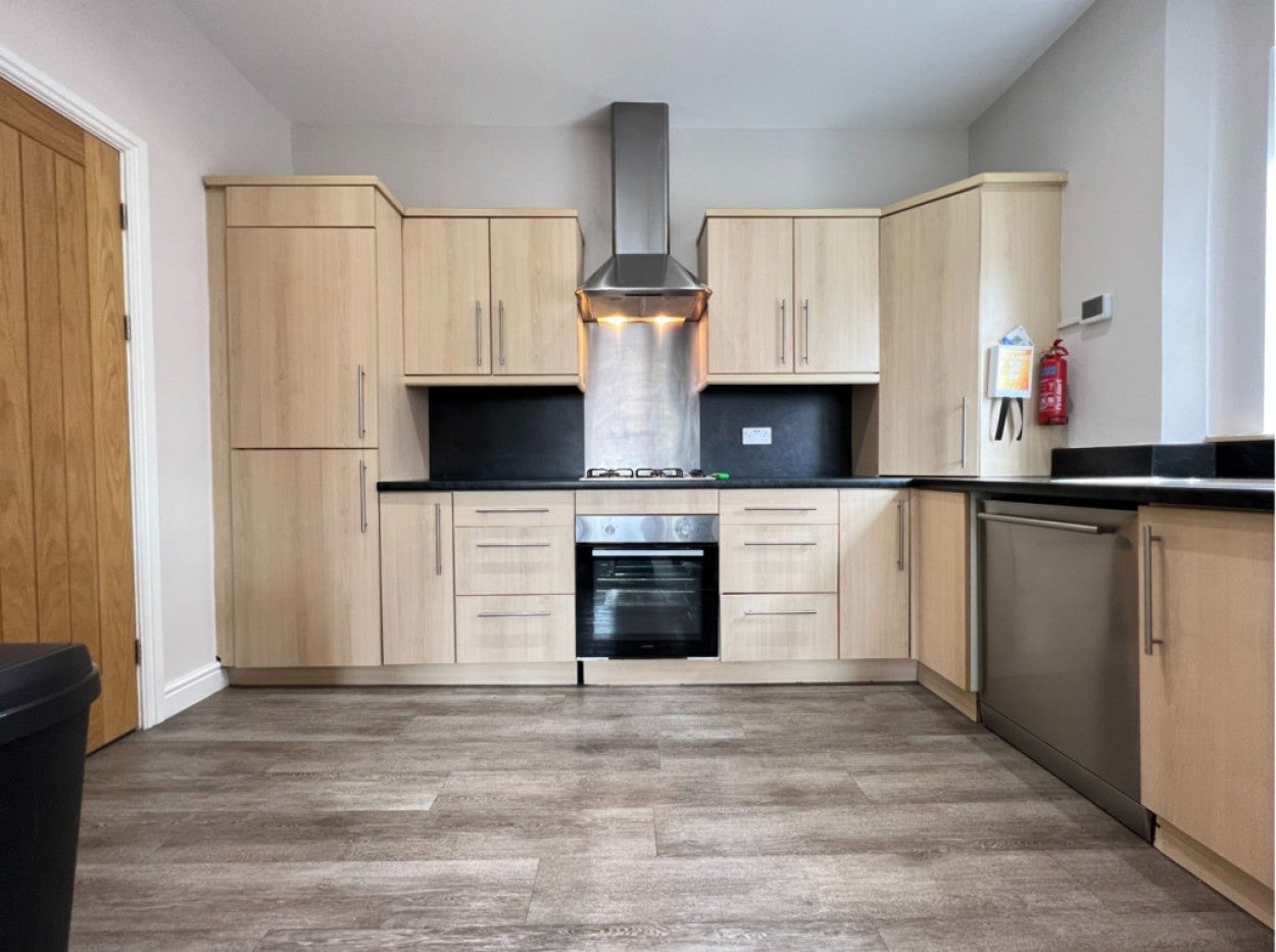 Room Epperstone Court in Nottingham