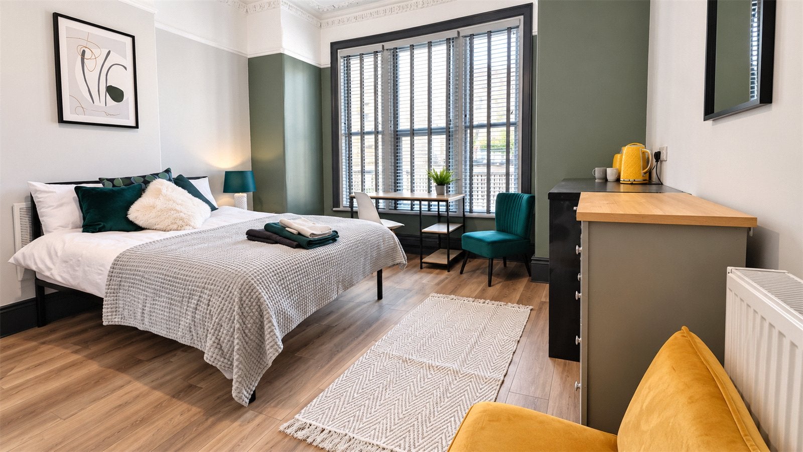 Room Cranbrook Road in Bristol