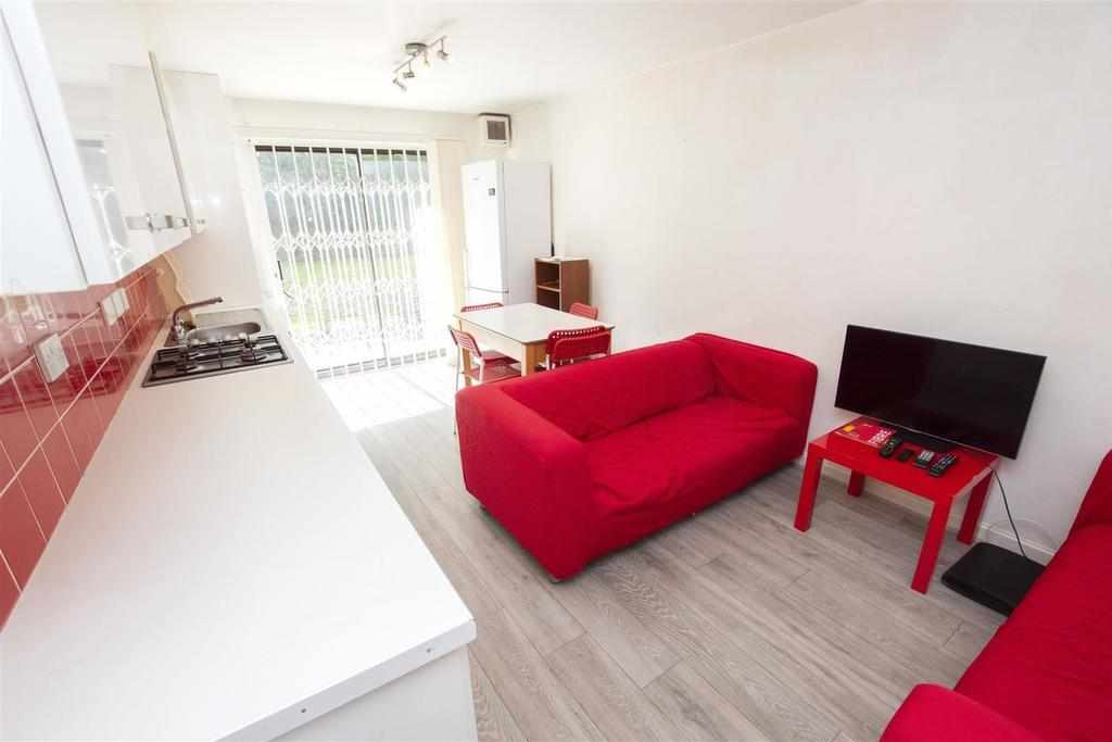 Flat Bartley Mews in Birmingham