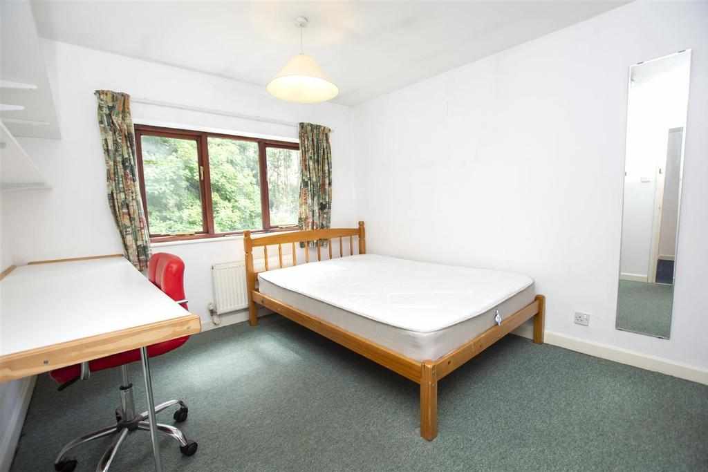 Flat Bartley Mews in Birmingham
