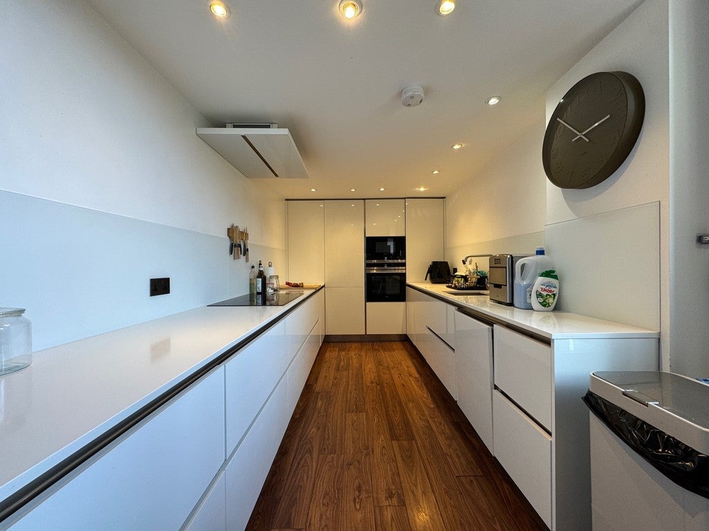 Flat Royal Drive in Greater London