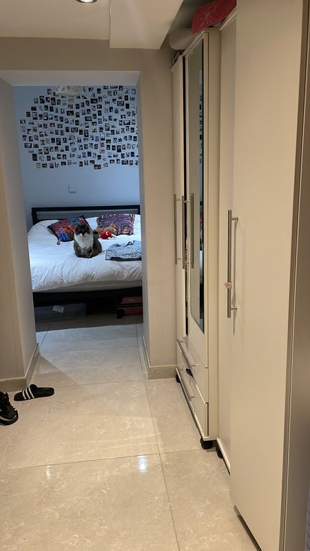 Room Camden Road in Greater London