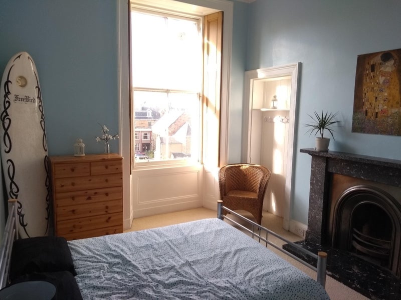 Flat Gillespie Crescent in City of Edinburgh
