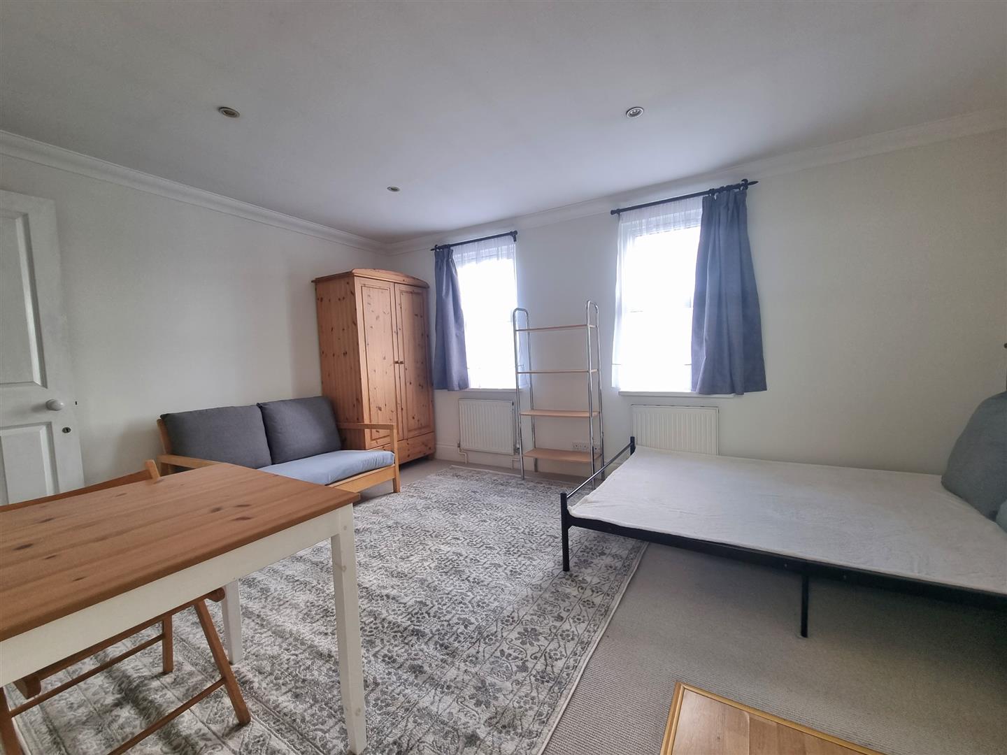 Room Convent Gardens in Greater London
