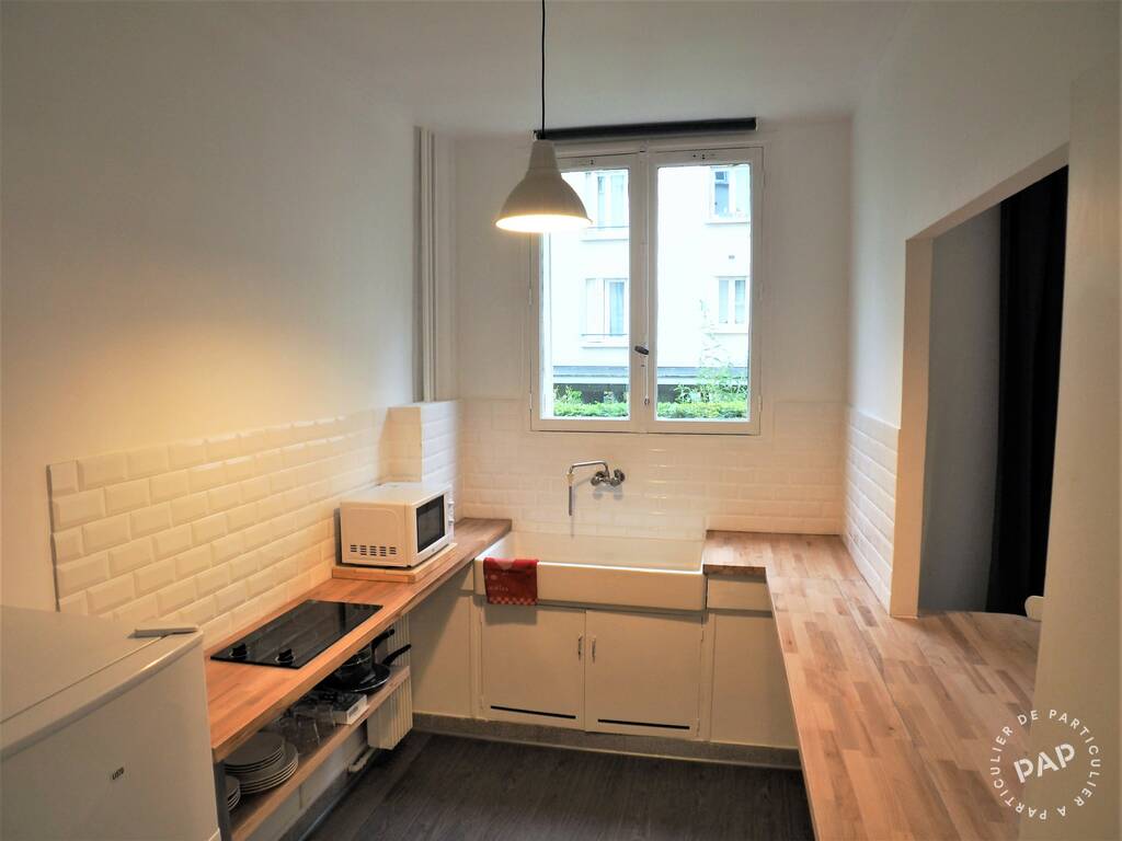 Flat Avenue de la République in Paris