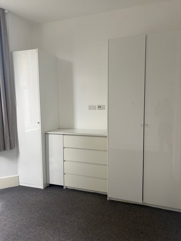 Room Lordship Lane in Greater London