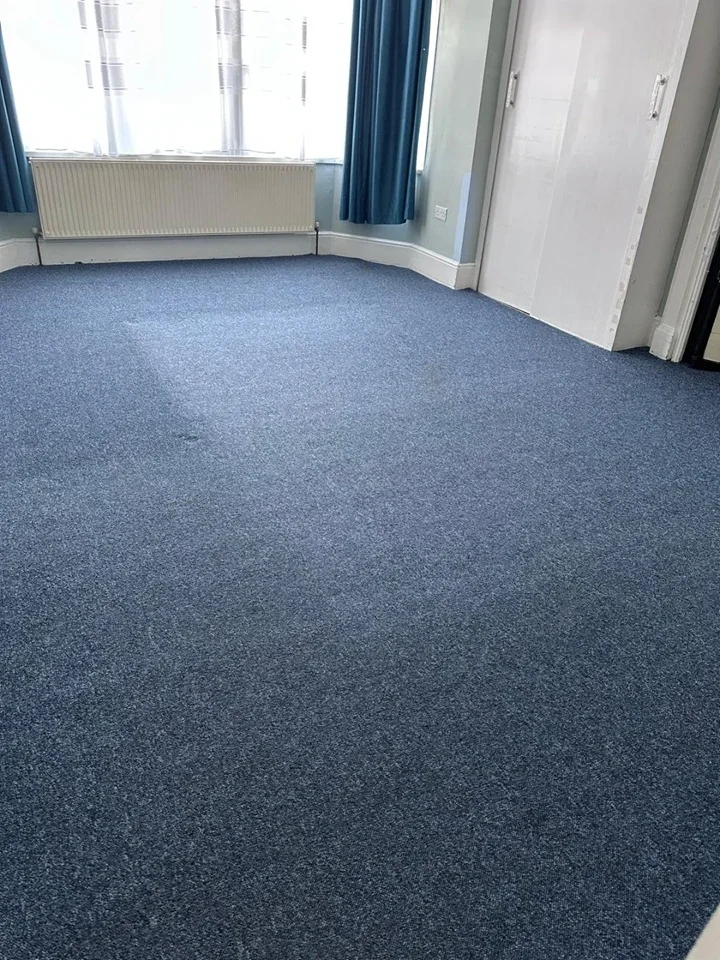 Flat Emerson Road in Greater London