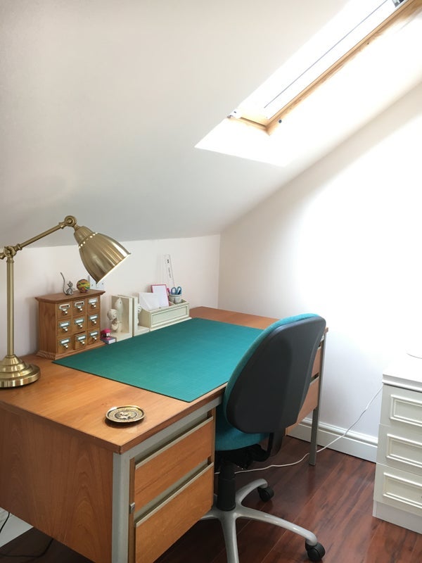 Room Ashfurlong Road in Sheffield