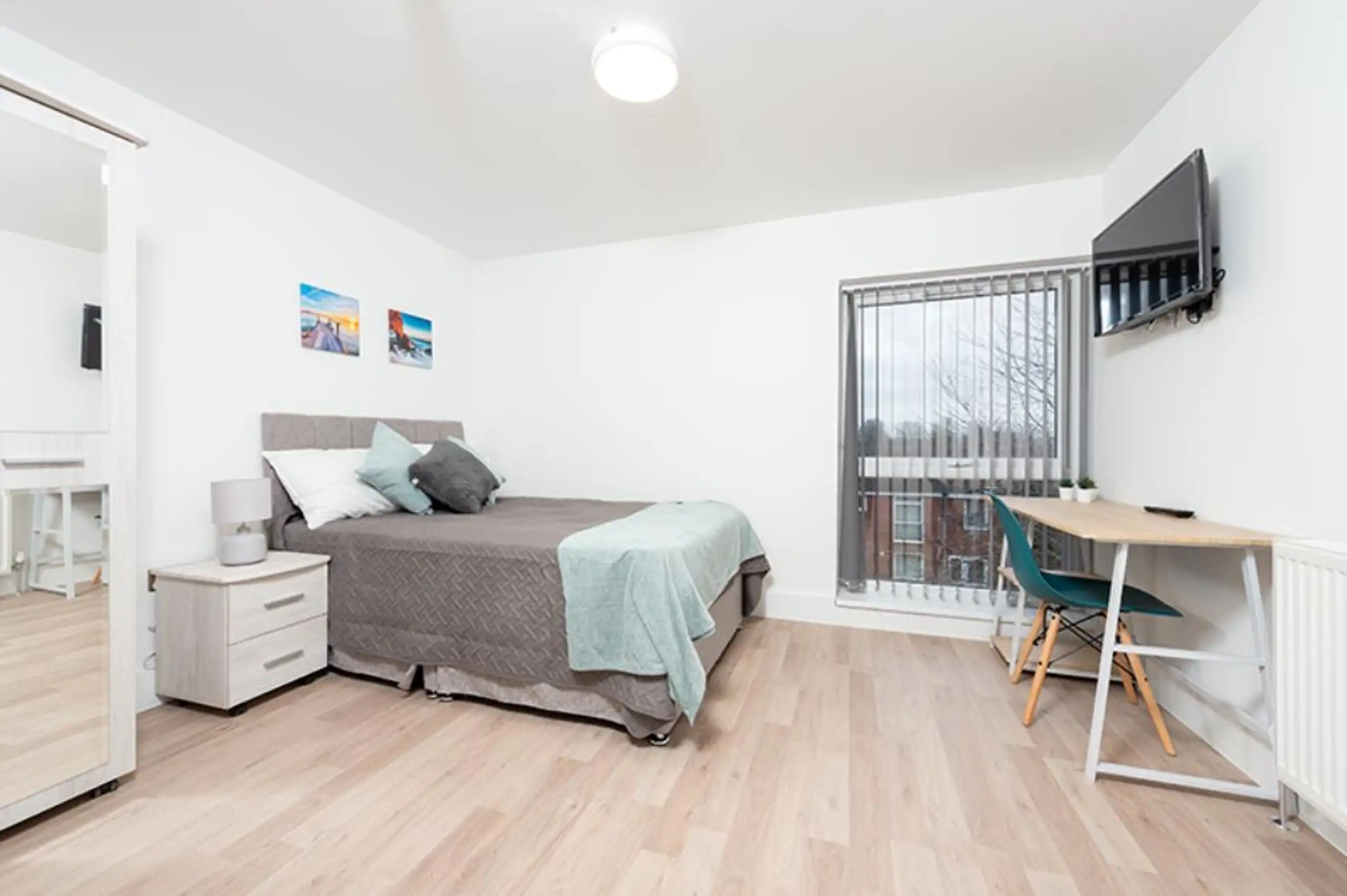 Room Harefields in Oxford