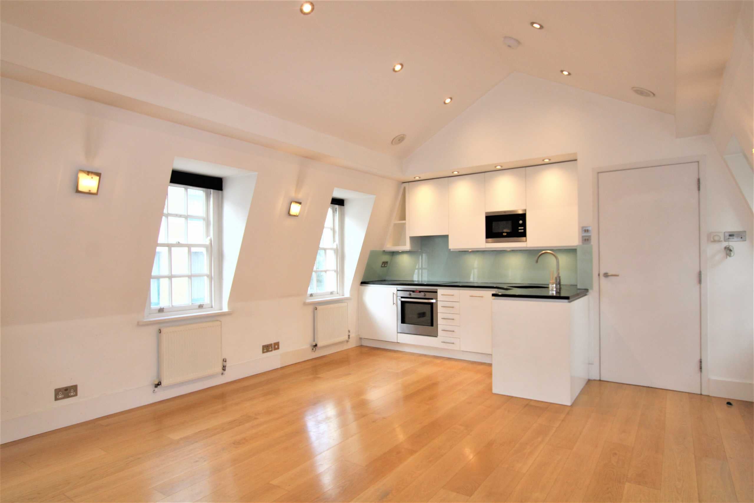 Flat Great Russell Street in Greater London
