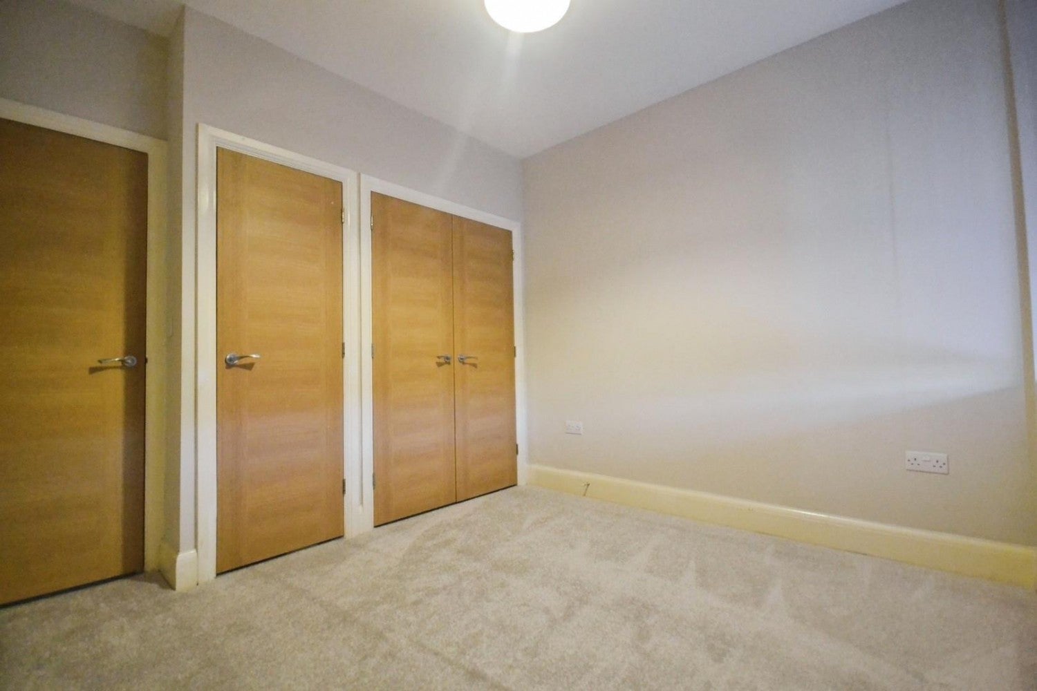 Flat Basingstoke Road in Reading