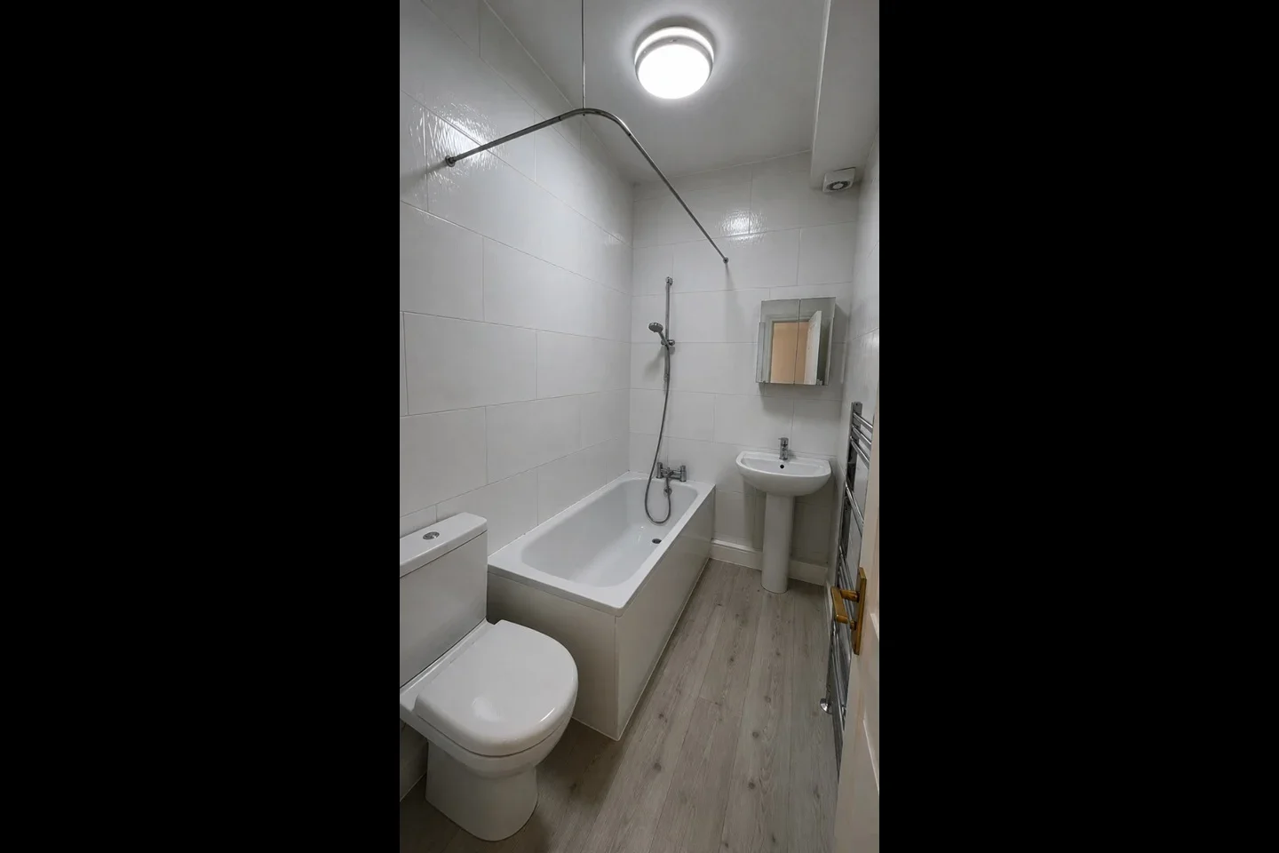 Flat Camberwell Grove in Greater London