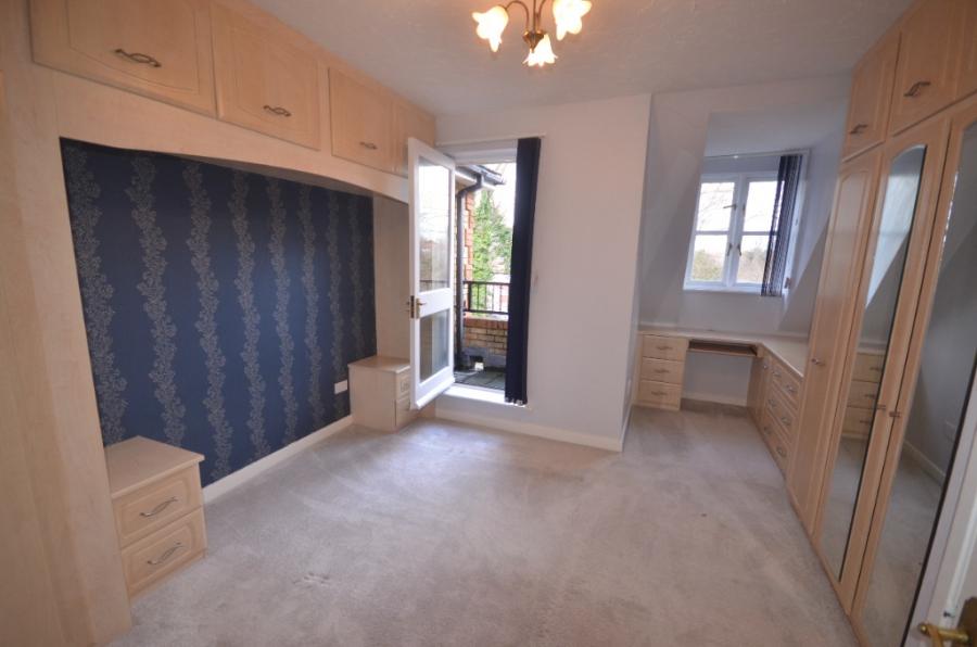 House Amblecote Meadows in Greater London