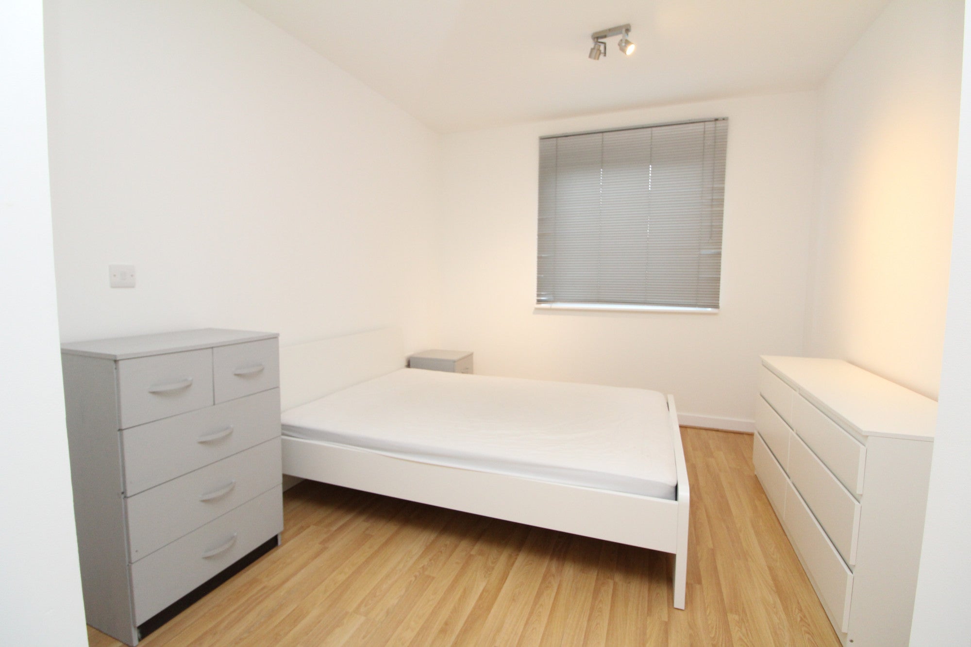 Flat Deals Gateway in Greater London