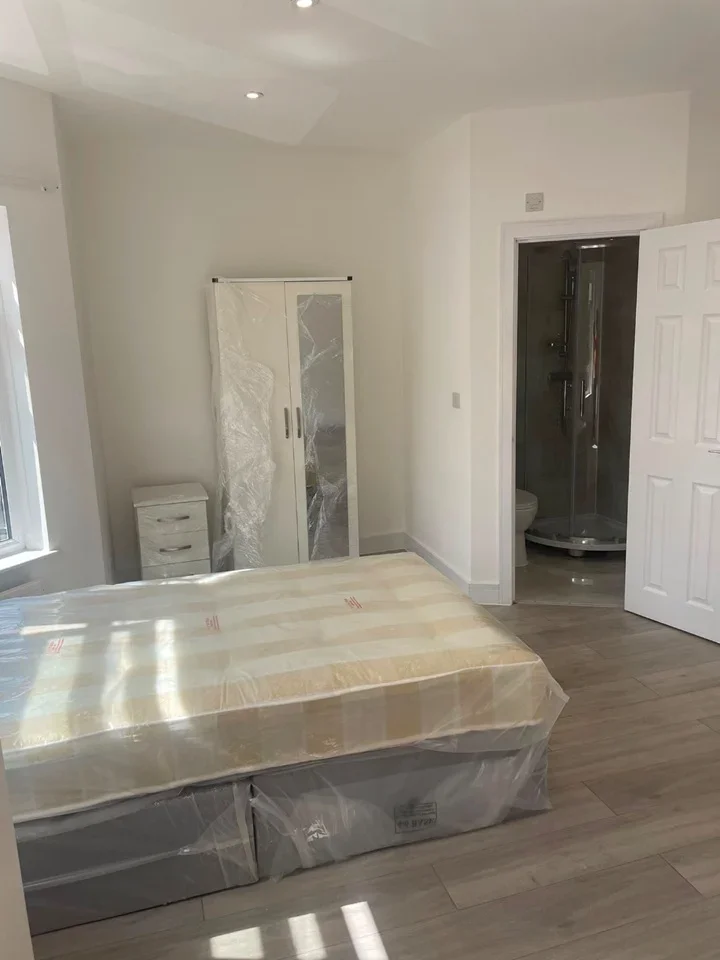 Room Reginald Street in Luton