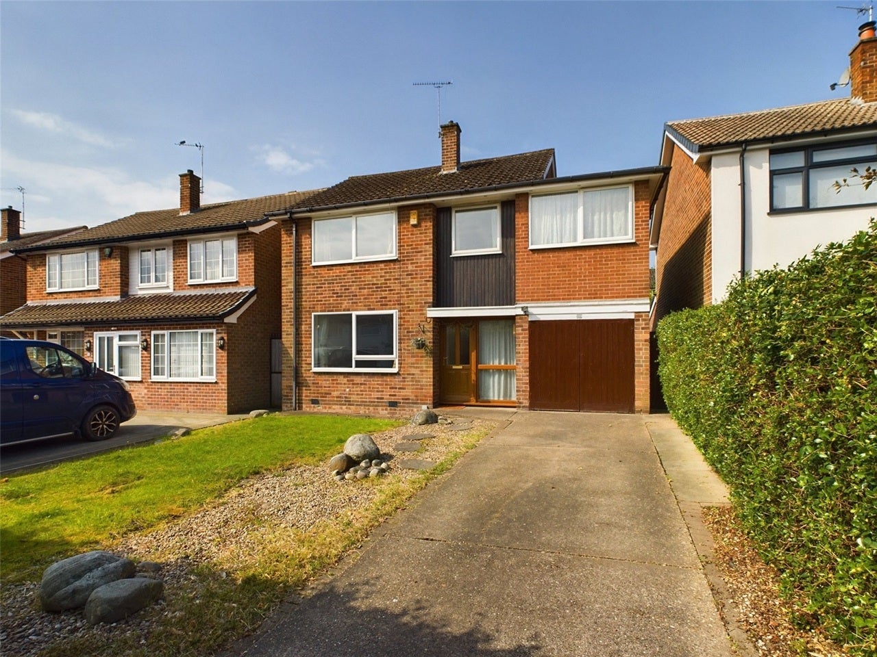 House Ashchurch Drive in Nottingham
