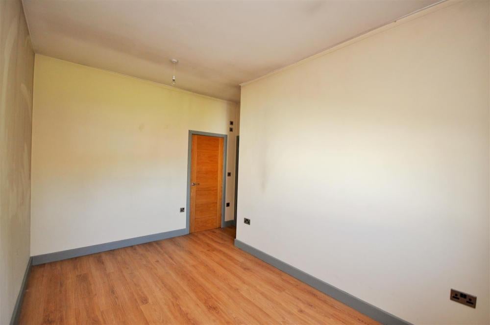 Flat Cayley Court in York
