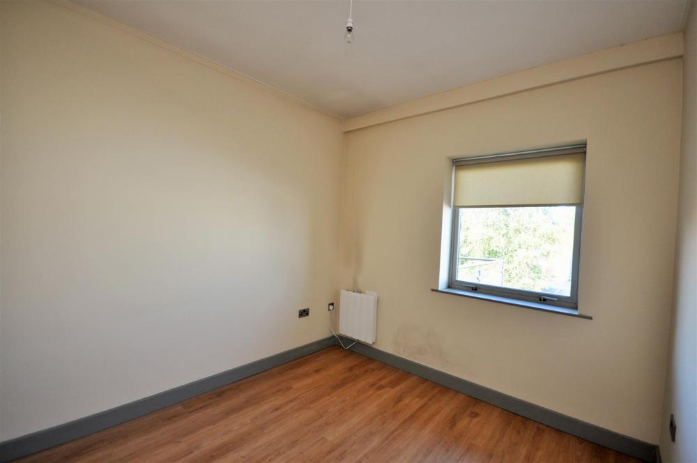 Flat Cayley Court in York