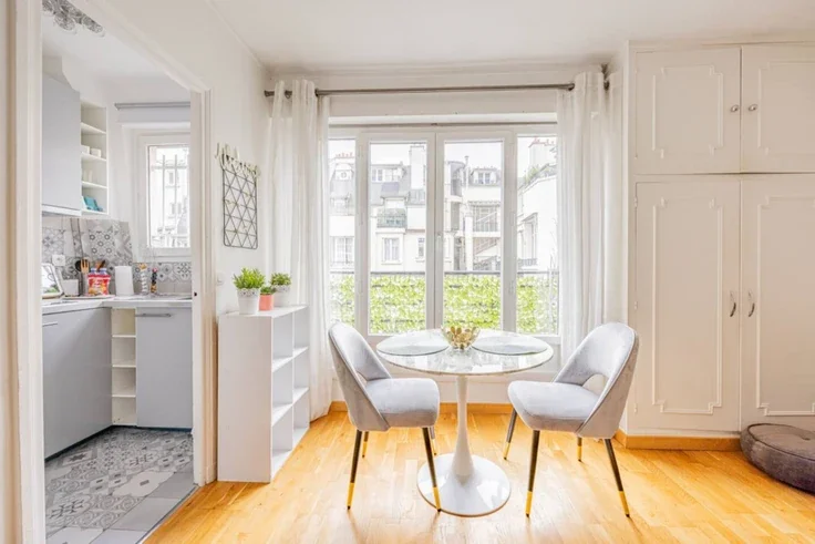 Appartement Rue du Dobropol à Paris