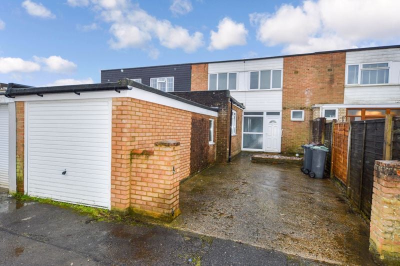 House Harbridge Court in Havant
