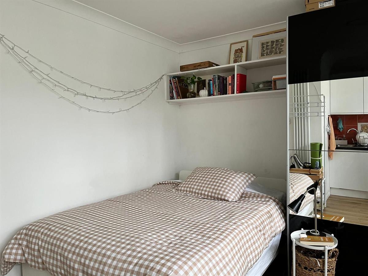 Flat Tresham Crescent in City of Westminster