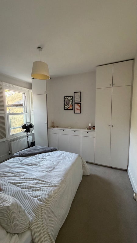 Room Brightwell Crescent in Greater London