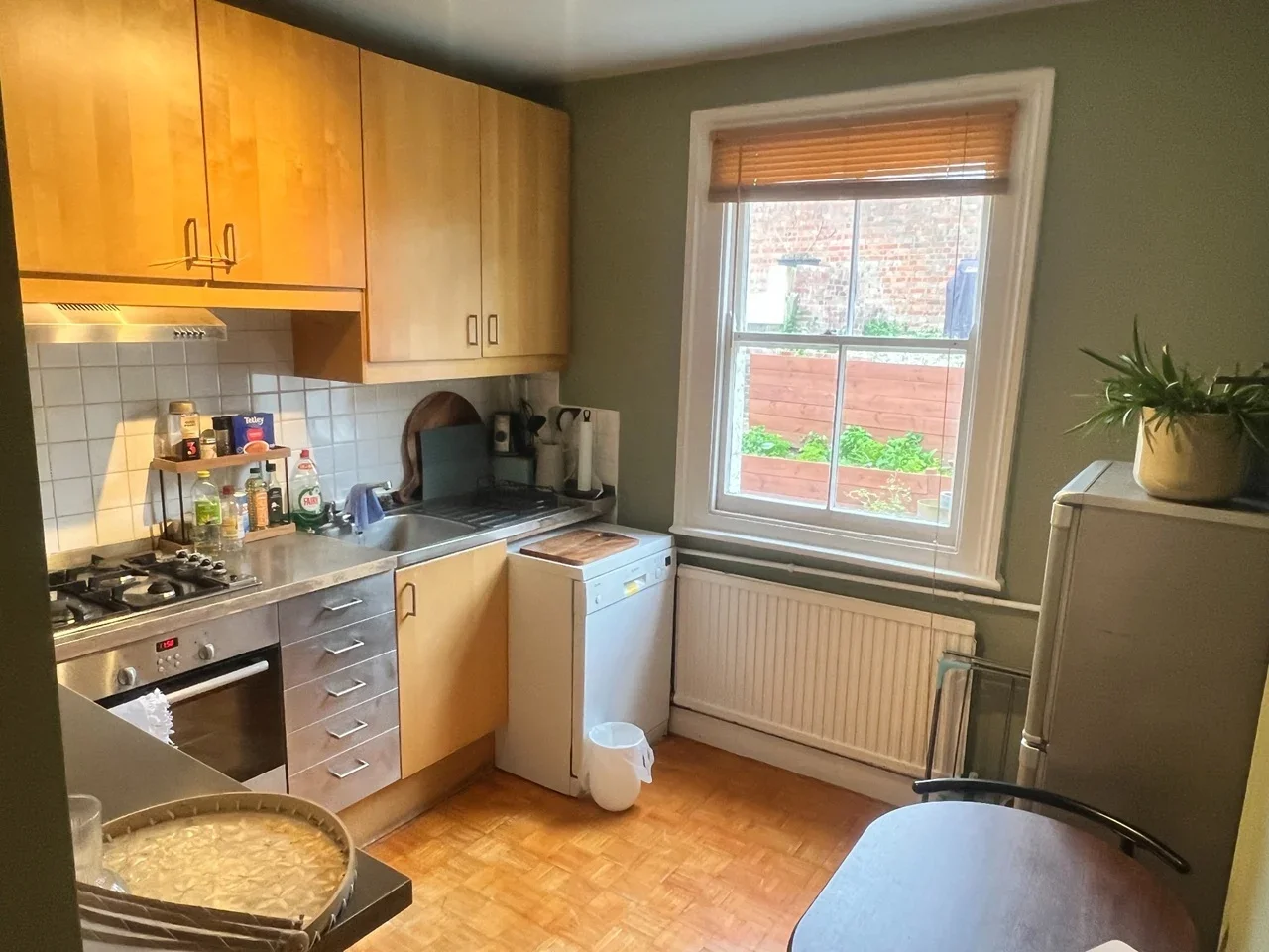 Room Dinsdale Road in Greater London