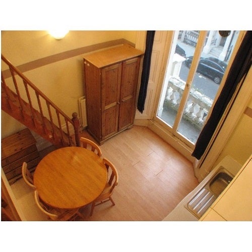 Flat Clanricarde Gardens in Greater London