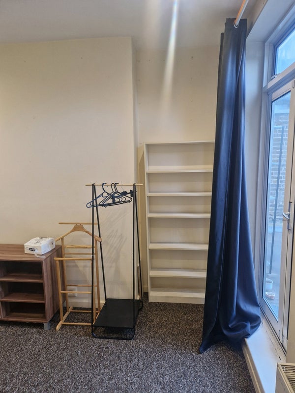 Room Brockley Road in Greater London