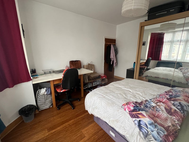 Room Mannock Road in Greater London