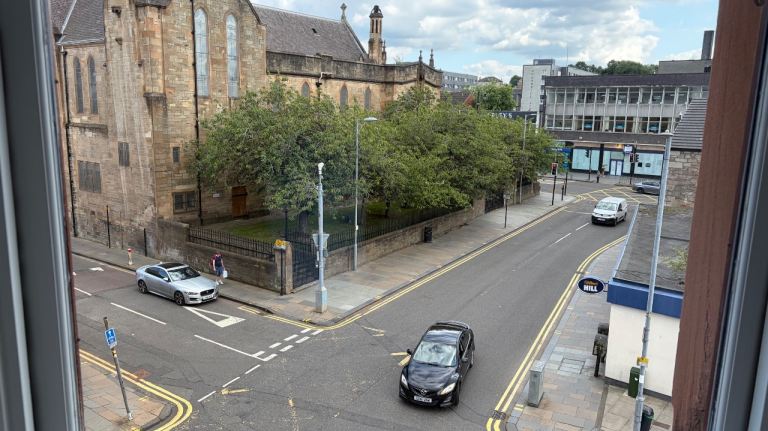 Flat Queen Street in Glasgow