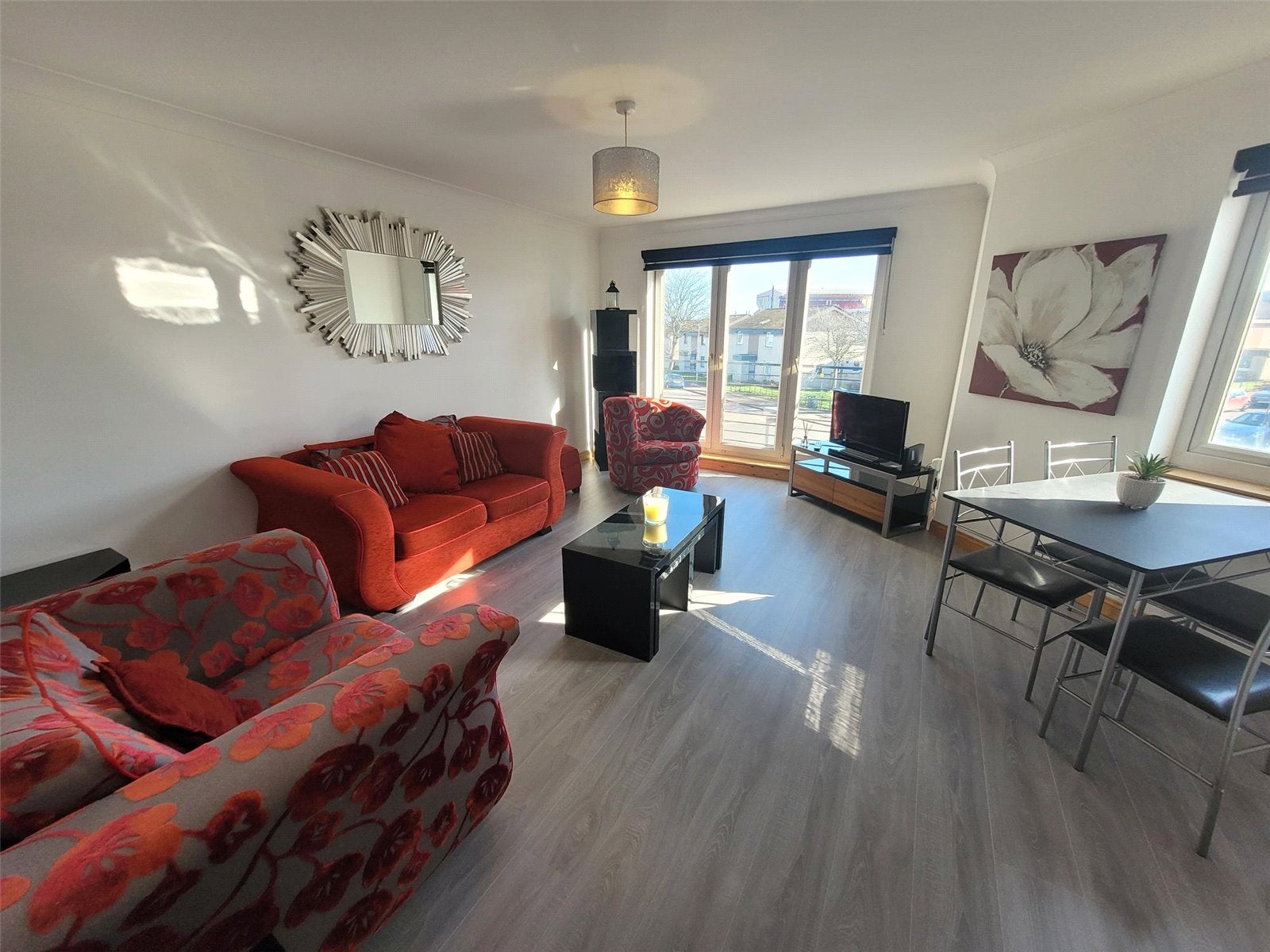 Flat Linksfield Place in Aberdeen City