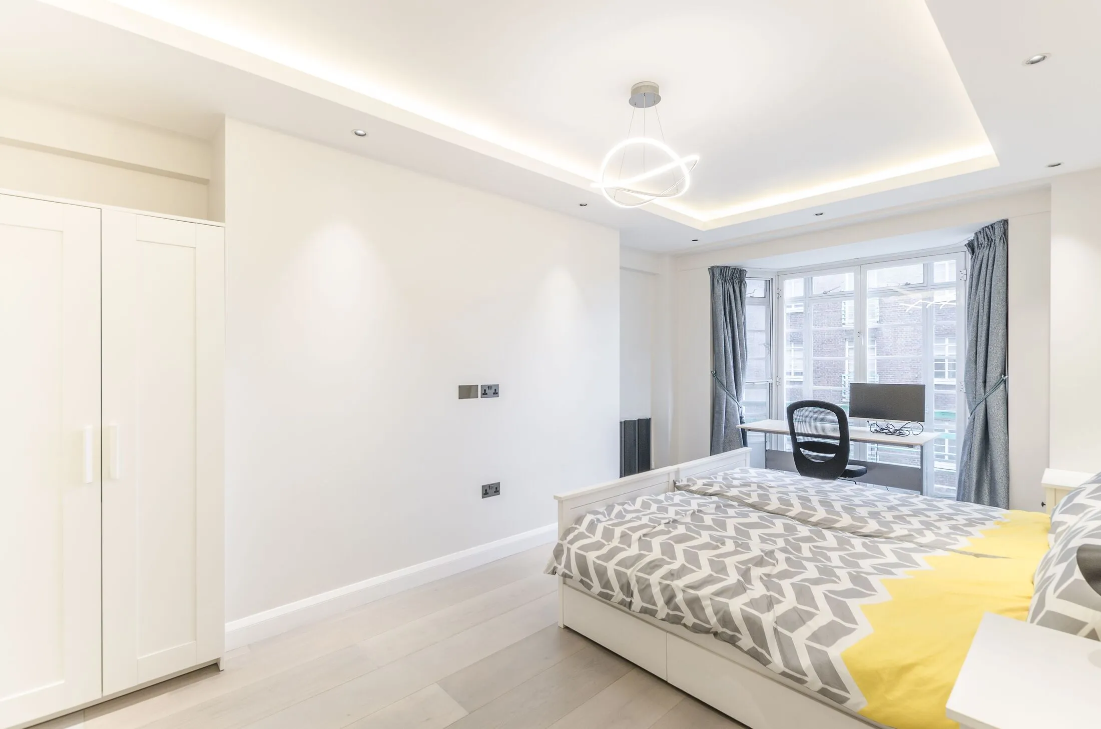 Flat Marylebone Road in City of Westminster