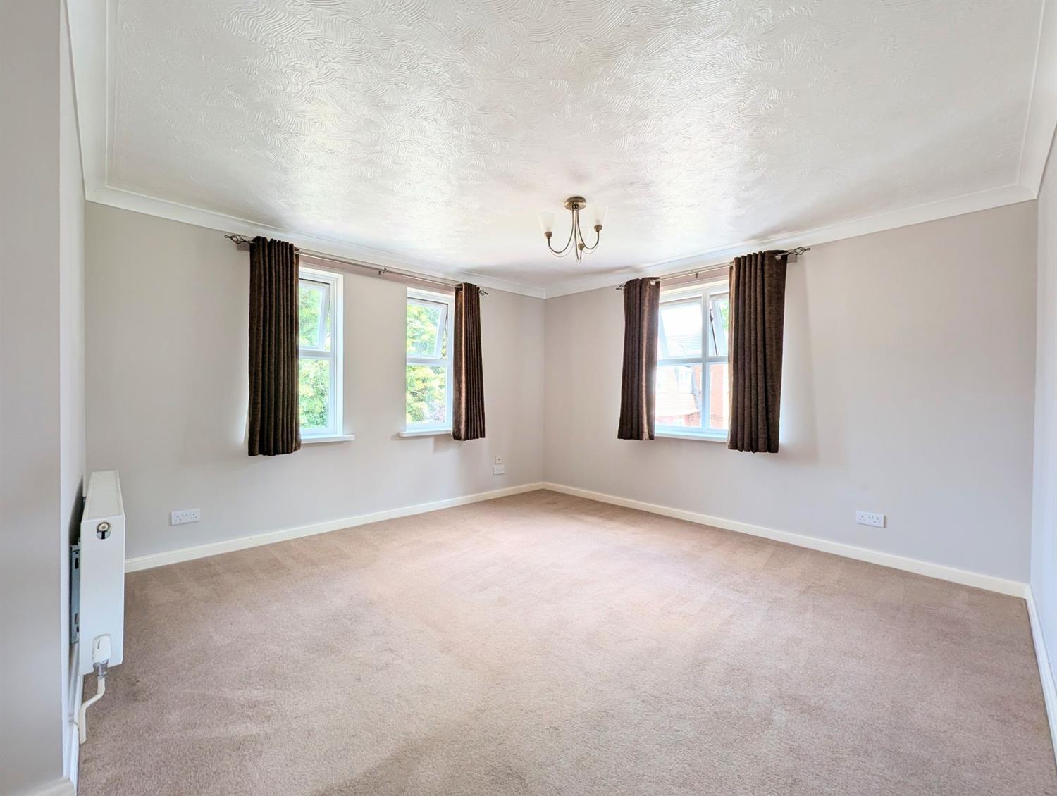 Flat Greenacres in Horsham