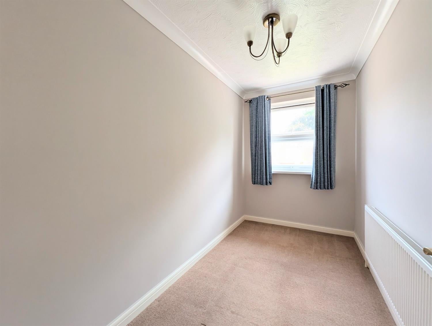 Flat Greenacres in Horsham