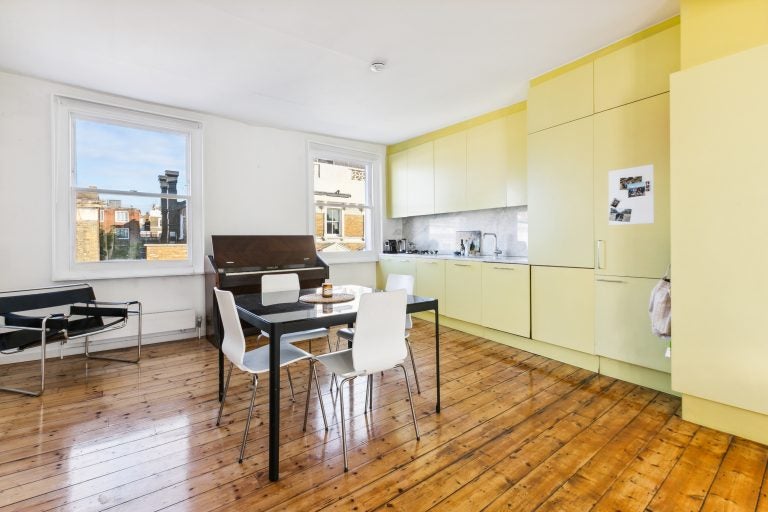 Flat Westbourne Park Road in Greater London