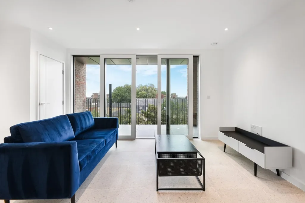 Flat Sidney Street in Greater London
