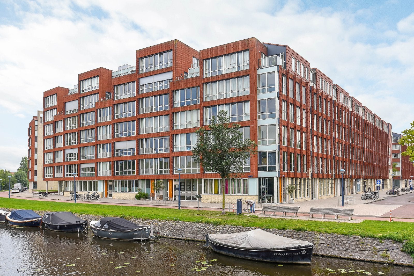Appartement Afroditekade 240 in Amsterdam